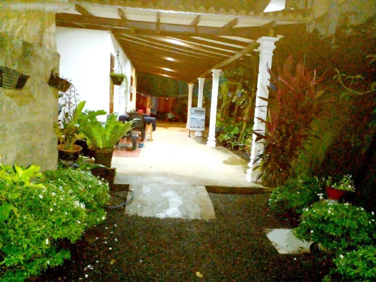 Pradeep Guest House ミリッサ エクステリア 写真