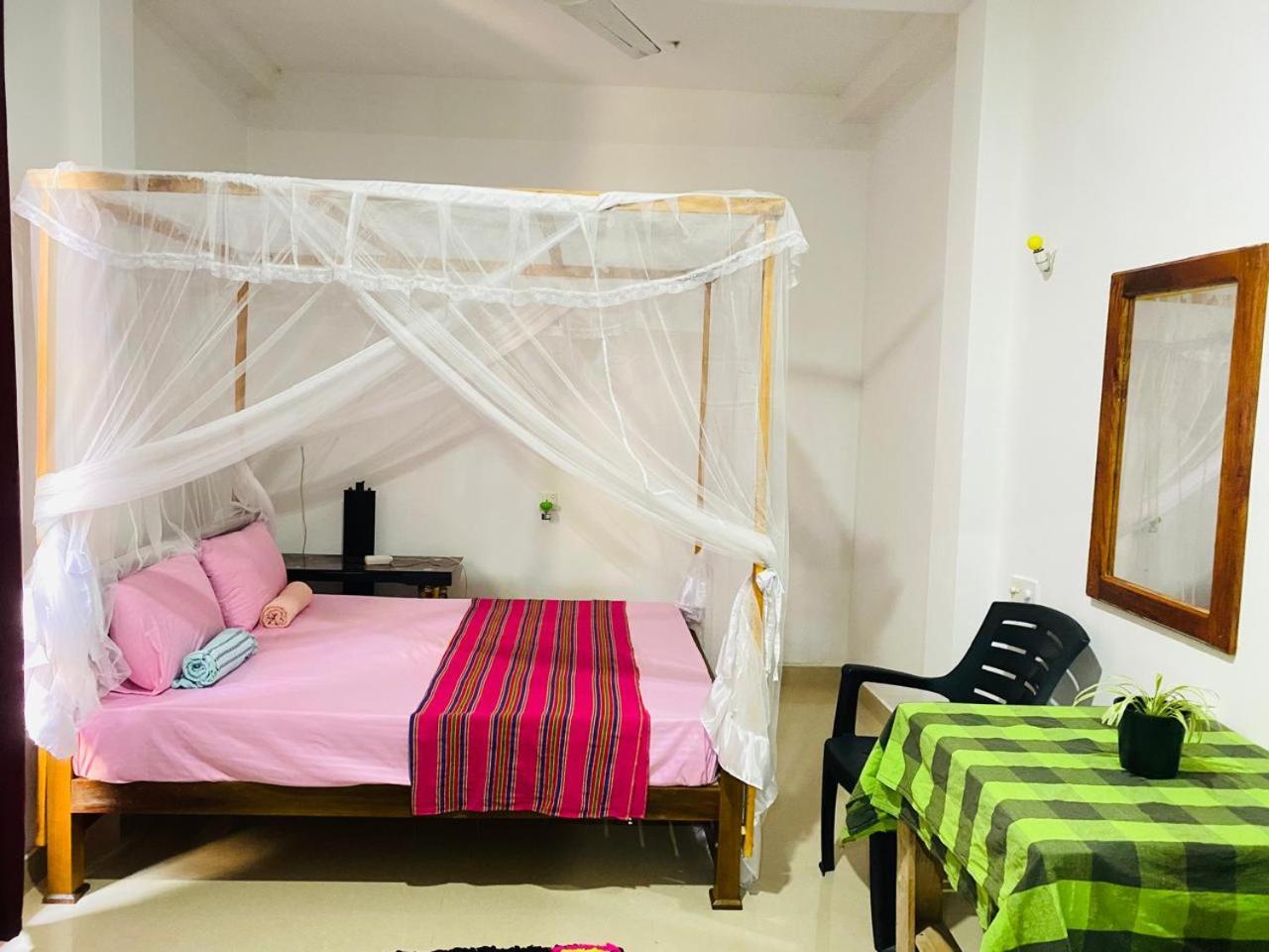 Pradeep Guest House ミリッサ エクステリア 写真