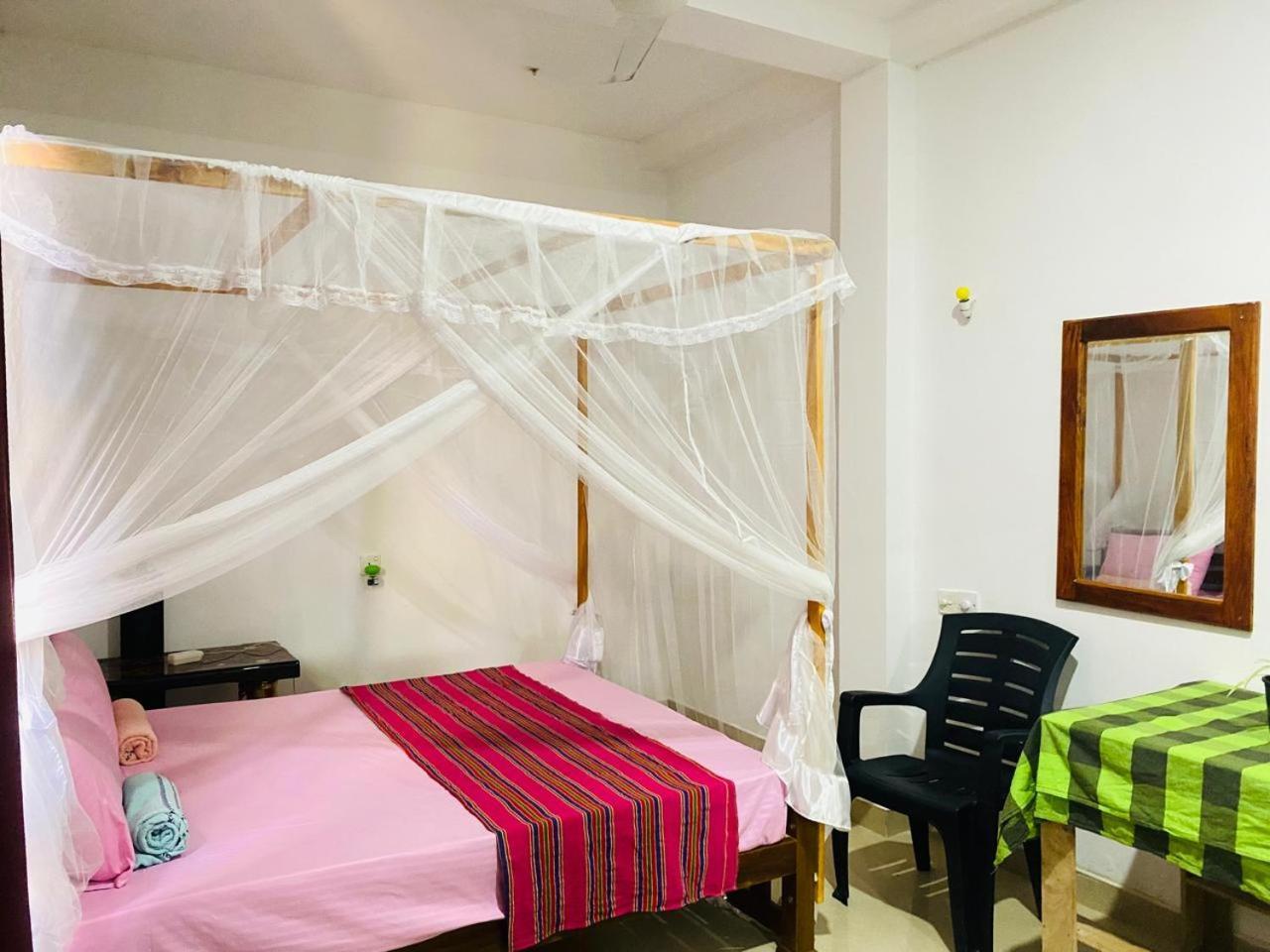 Pradeep Guest House ミリッサ エクステリア 写真